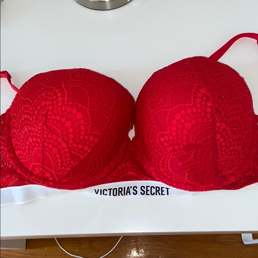 VICTORIA SECRET 36DDD